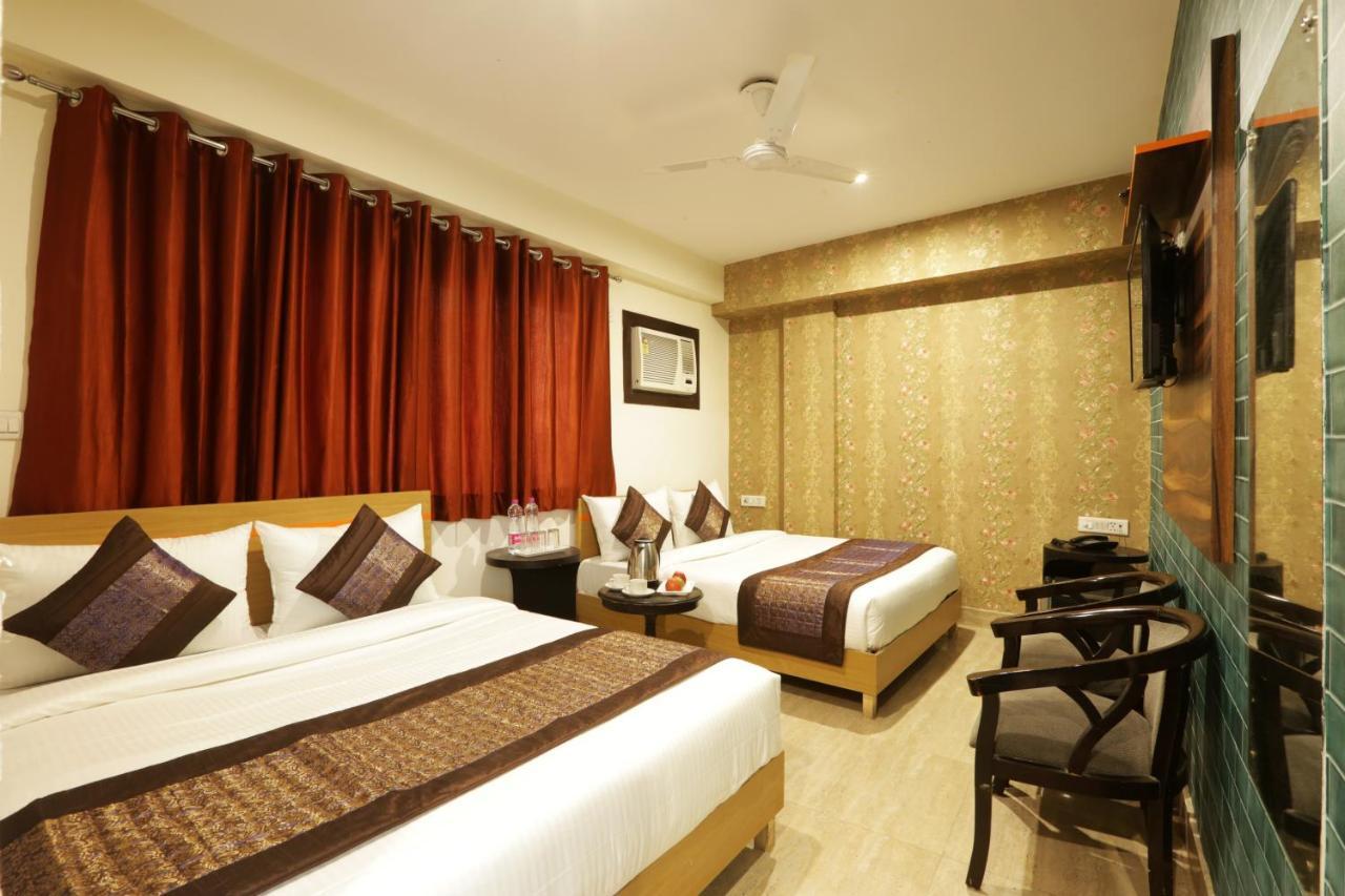 Hotel Ark Wood At Airport 新德里 外观 照片