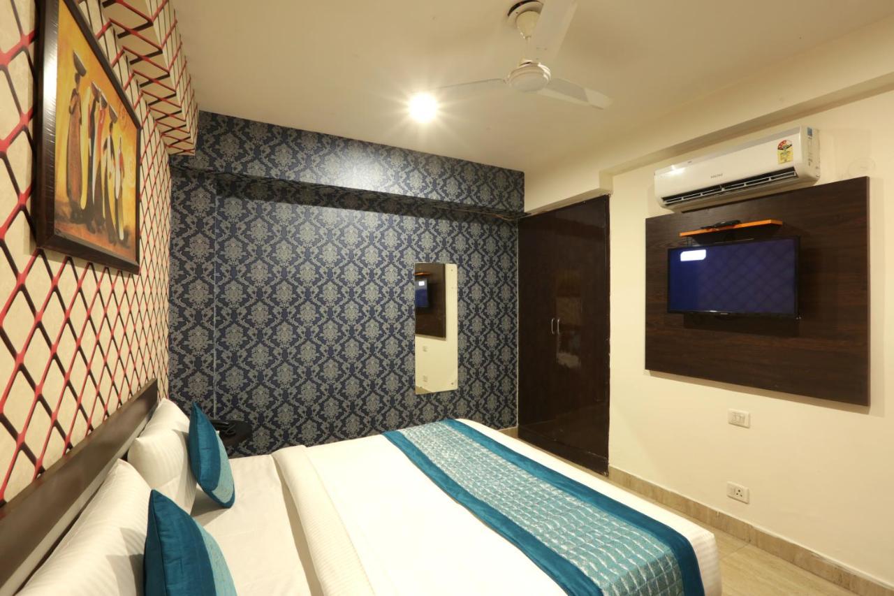 Hotel Ark Wood At Airport 新德里 外观 照片