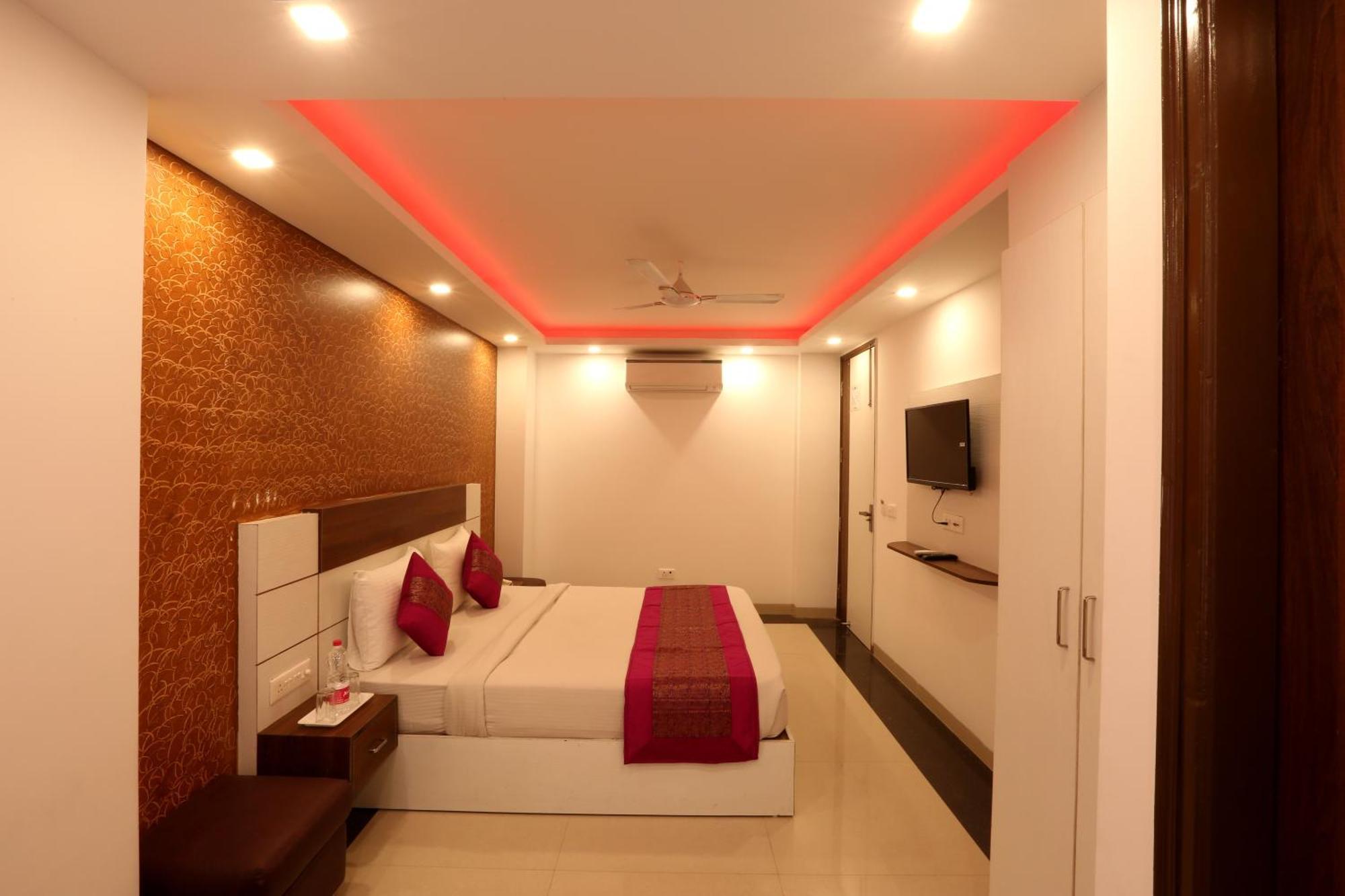 Hotel Ark Wood At Airport 新德里 外观 照片
